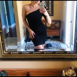 BCBG MAXAZRIA Timeless black one shoulder dress